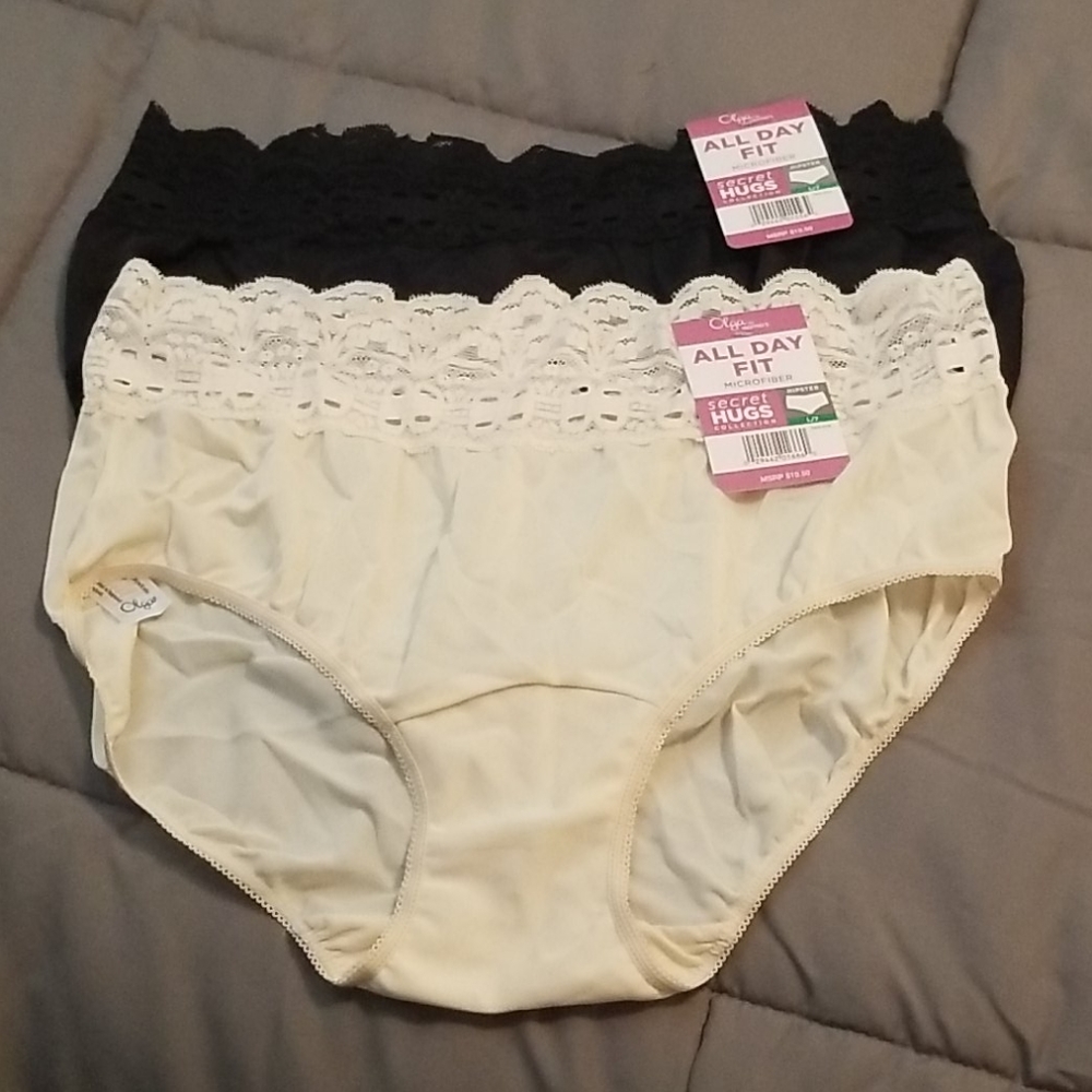 2 pair Olga Secret Hugs Hipster panties